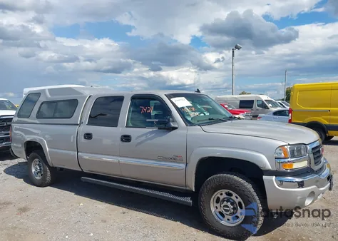 2006 GMC Sierra 2500Hd Slt from USA, damaged, VIN 1GTHK23286F136498